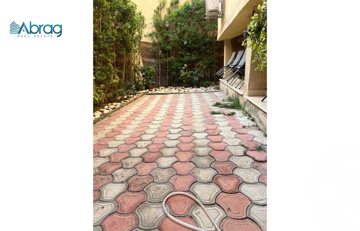 https://aqarmap.com.eg/en/listing/6396837-for-sale-cairo-el-sheikh-zayed-city-el-hay-elsabeaa-lhy-lsb