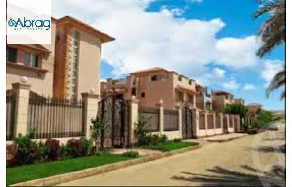 https://aqarmap.com.eg/en/listing/6476601-for-sale-cairo-el-sheikh-zayed-city-compounds-royal-city