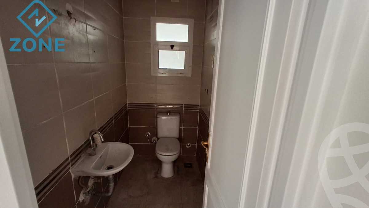 https://aqarmap.com.eg/en/listing/6021492-for-sale-cairo-new-cairo-madinaty-lmntq-lwl-fylt-madinaty-road