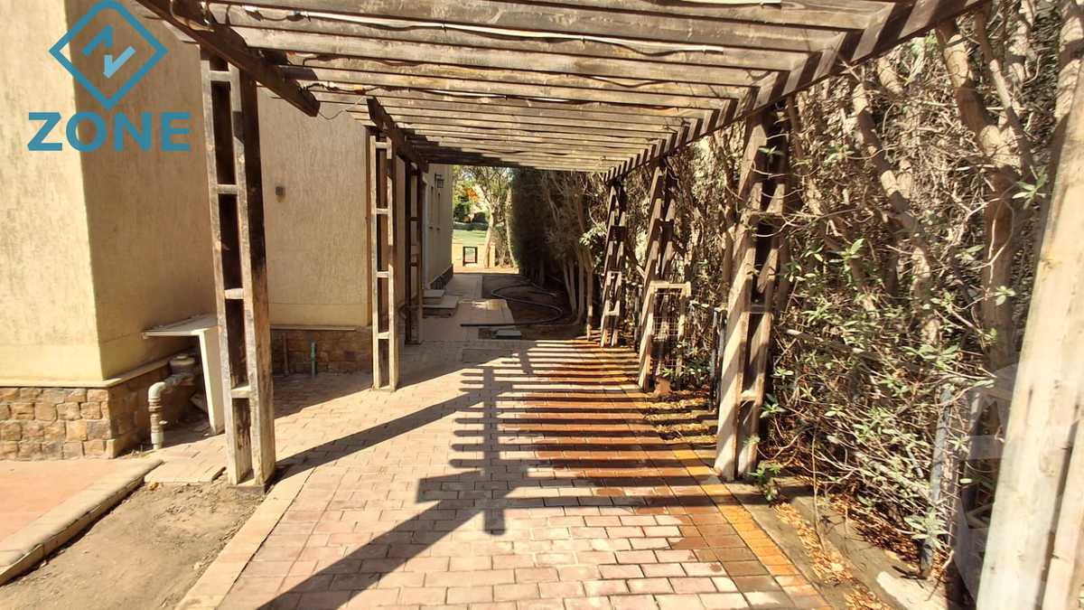 https://aqarmap.com.eg/en/listing/6021492-for-sale-cairo-new-cairo-madinaty-lmntq-lwl-fylt-madinaty-road