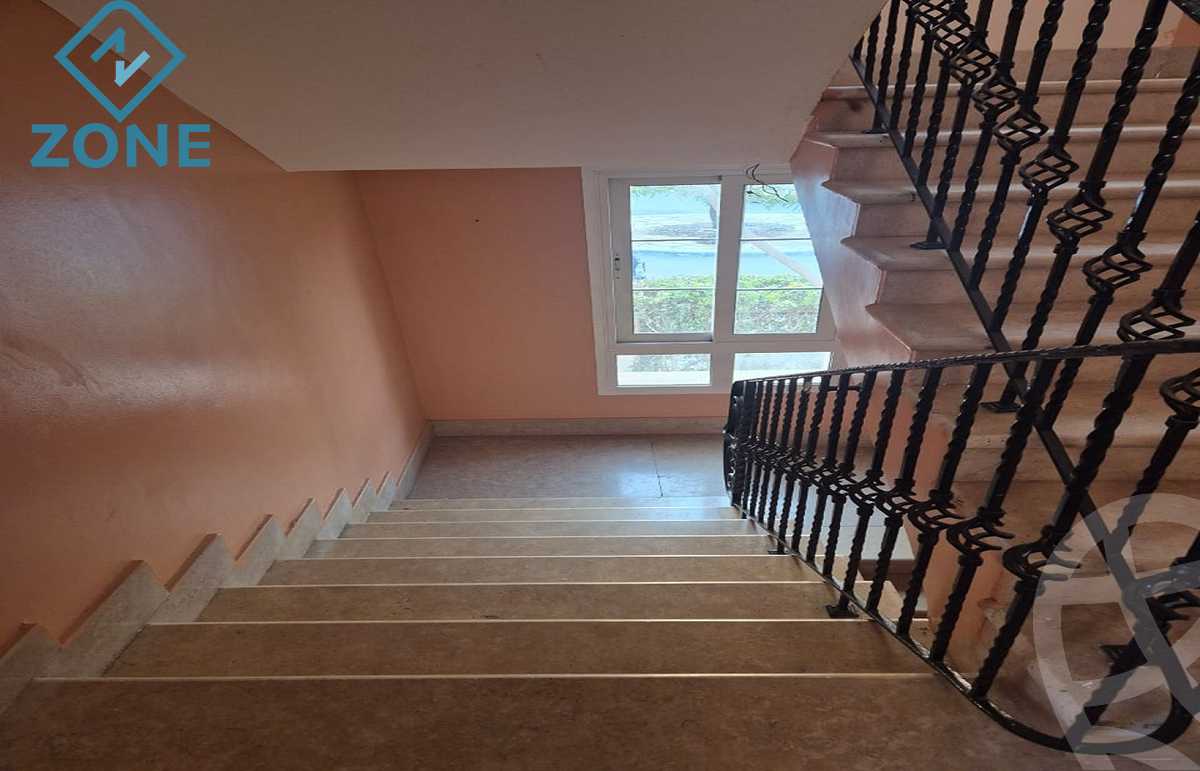 https://aqarmap.com.eg/en/listing/6041734-for-sale-cairo-new-cairo-madinaty-lmntq-lwl-fylt-talaat-mostafa-rd