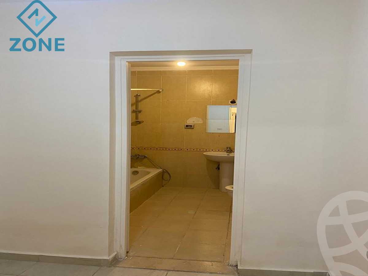 https://aqarmap.com.eg/en/listing/6042717-for-sale-cairo-new-cairo-madinaty-first-zone-buildings-17th-st.