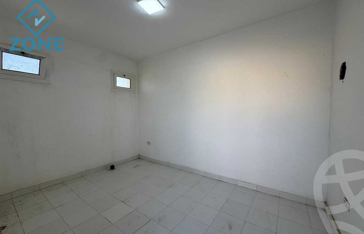 https://aqarmap.com.eg/ar/listing/6051975-for-rent-cairo-new-cairo-madinaty-lmntq-lthnyh-fylt-tryq-tl-t-mstf
