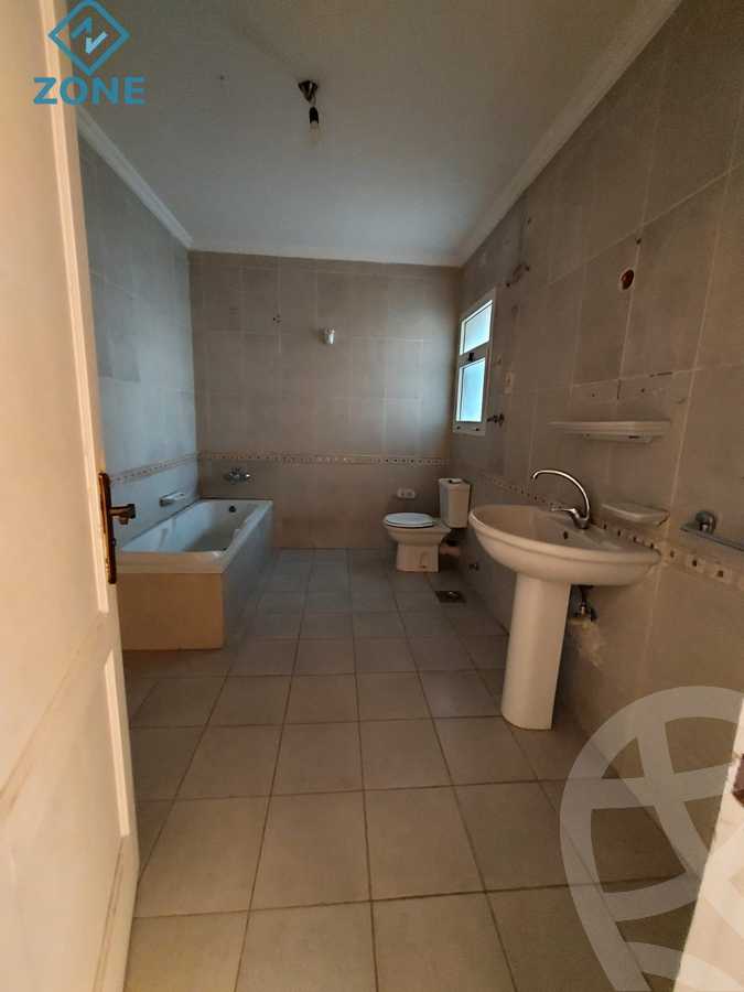 https://aqarmap.com.eg/ar/listing/6106803-for-sale-cairo-new-cairo-madinaty-first-zone-buildings-madinaty-road