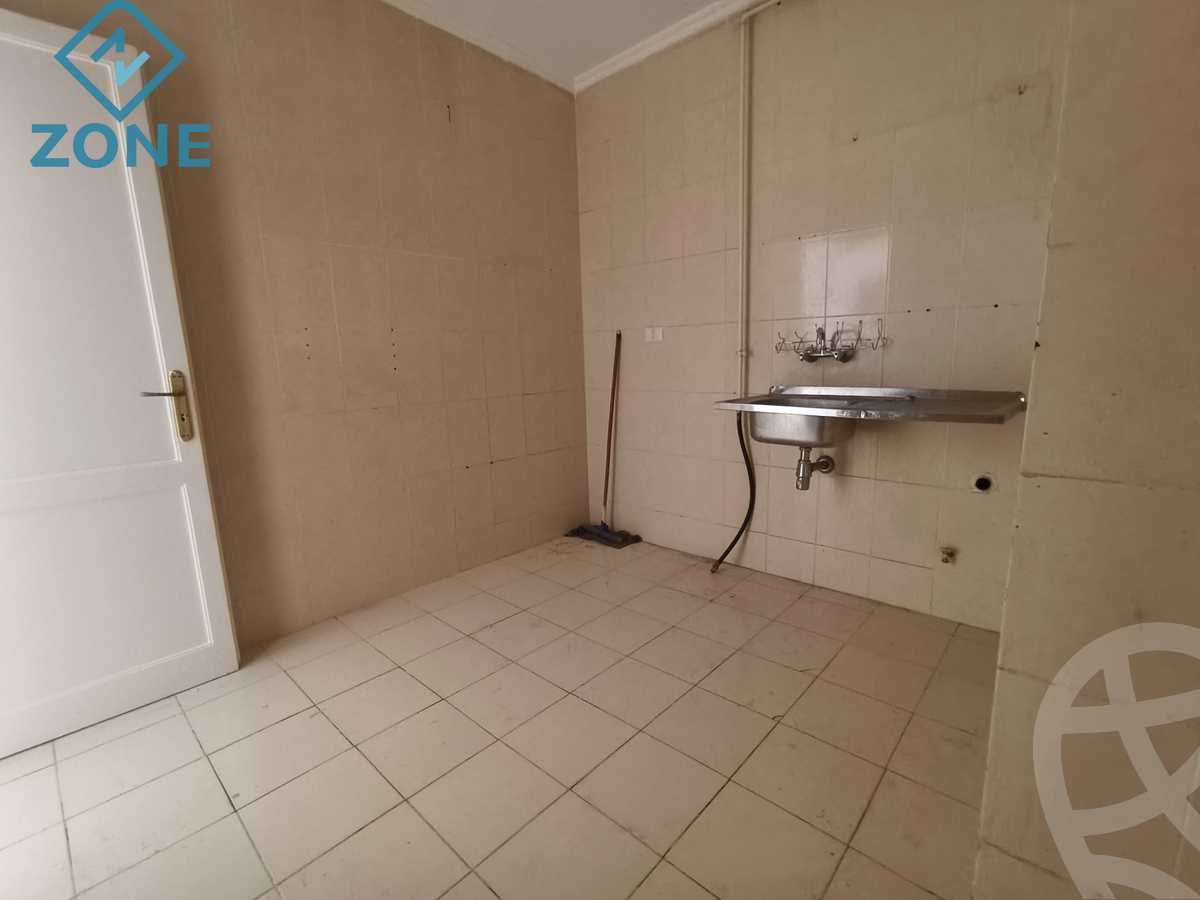https://aqarmap.com.eg/en/listing/6107620-for-sale-cairo-new-cairo-madinaty-eleventh-zone-buildings-group-114