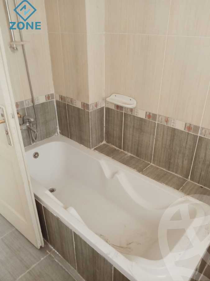https://aqarmap.com.eg/ar/listing/6108263-for-sale-cairo-new-cairo-madinaty-first-zone-buildings-madinaty-road
