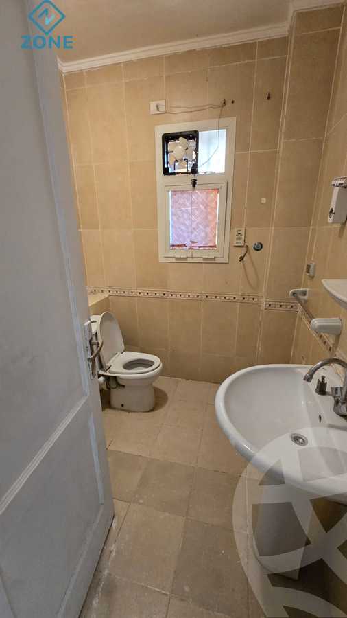https://aqarmap.com.eg/en/listing/6114225-for-sale-cairo-new-cairo-madinaty-first-zone-buildings-13th-st.