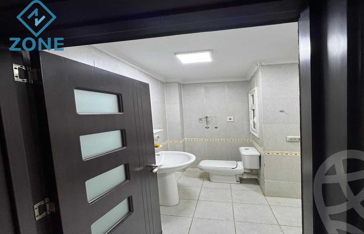 https://aqarmap.com.eg/ar/listing/6138533-for-sale-cairo-new-cairo-madinaty-first-zone-buildings-madinaty-road