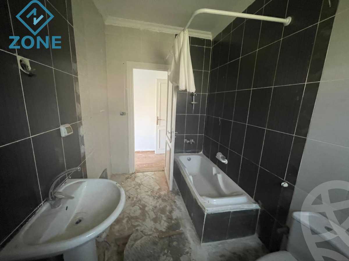 https://aqarmap.com.eg/en/listing/6155485-for-sale-cairo-new-cairo-madinaty-lmntq-lthnyh-fylt-group-10