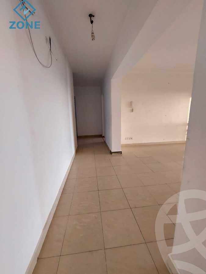 https://aqarmap.com.eg/ar/listing/6157973-for-sale-cairo-new-cairo-madinaty-third-zone-buildings-talaat-moustafa-road