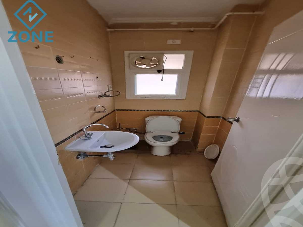 https://aqarmap.com.eg/ar/listing/6173751-for-rent-cairo-new-cairo-madinaty-first-zone-buildings-13th-st.