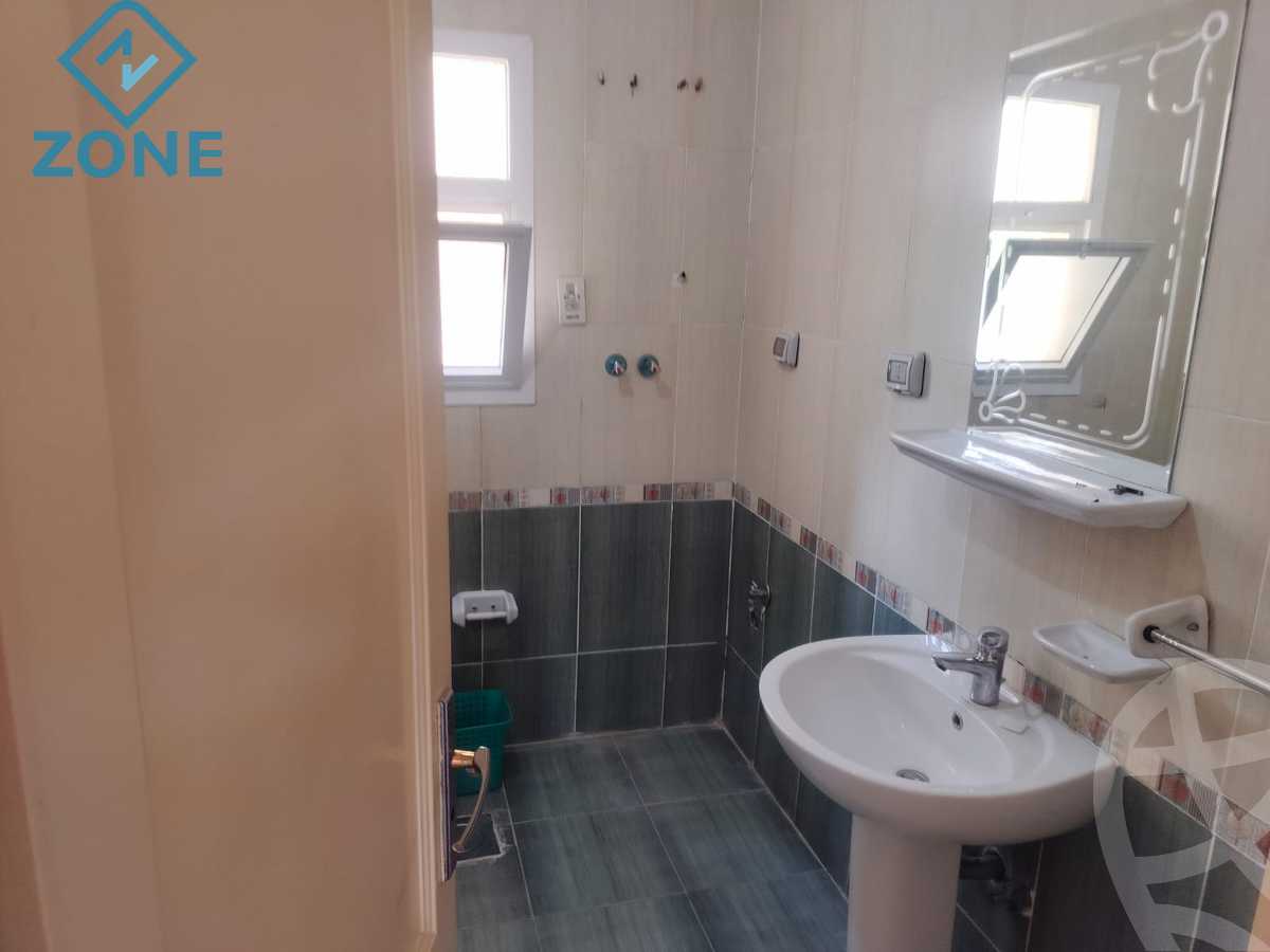 https://aqarmap.com.eg/ar/listing/6179660-for-sale-cairo-new-cairo-madinaty-third-zone-buildings-talaat-moustafa-road