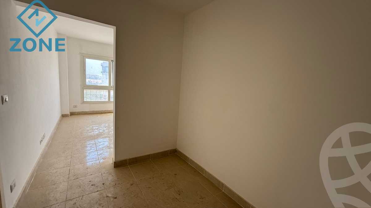 https://aqarmap.com.eg/ar/listing/6203400-for-sale-cairo-new-cairo-madinaty-tenth-zone-buildings-group-103