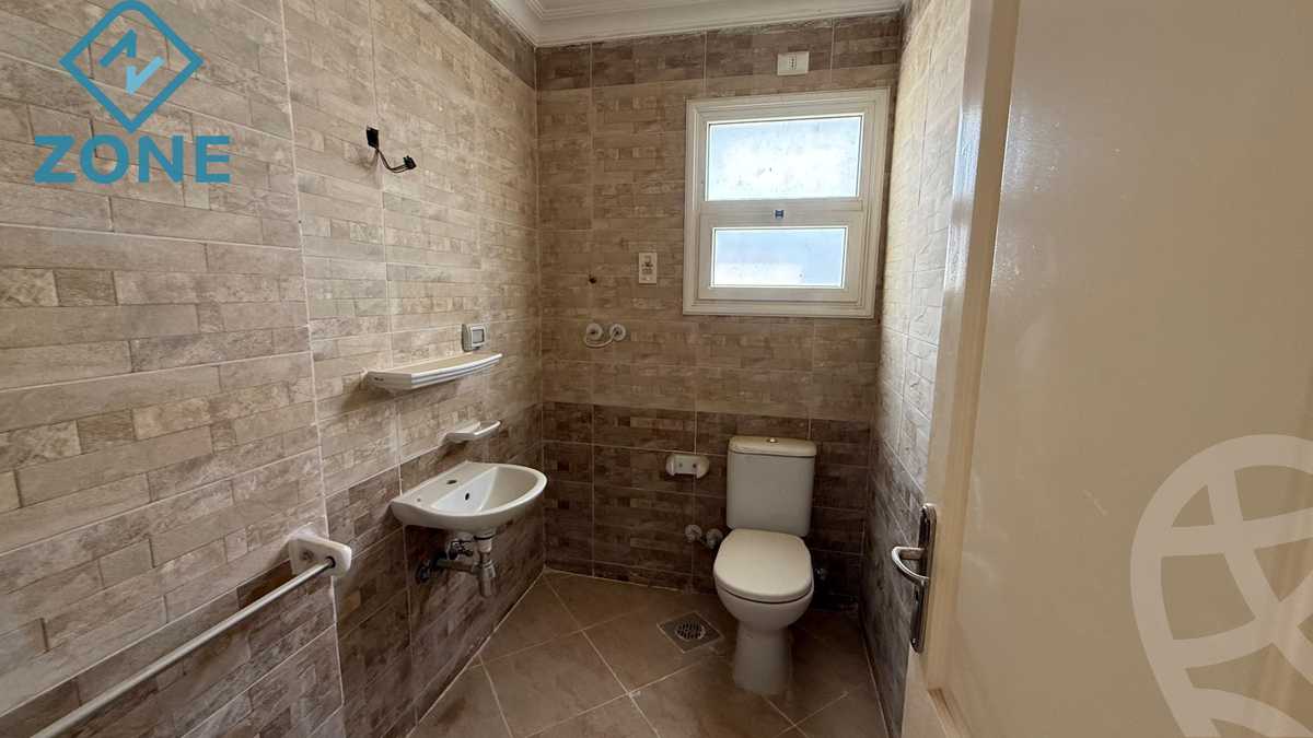 https://aqarmap.com.eg/ar/listing/6205759-for-sale-cairo-new-cairo-madinaty-tenth-zone-buildings-group-103