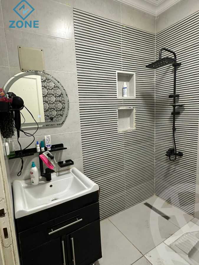 https://aqarmap.com.eg/ar/listing/6212944-for-sale-cairo-new-cairo-madinaty-first-zone-buildings-12th-st.