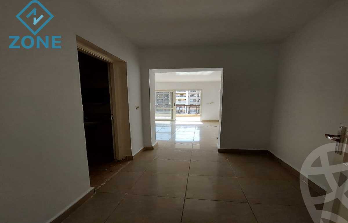 https://aqarmap.com.eg/ar/listing/6227545-for-sale-cairo-new-cairo-madinaty-third-zone-buildings-talaat-moustafa-road