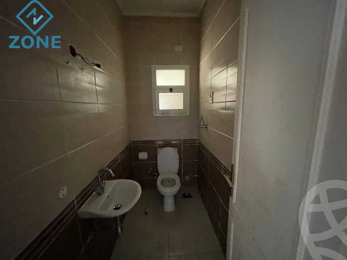 https://aqarmap.com.eg/en/listing/6228045-for-sale-cairo-new-cairo-madinaty-lmntq-lwl-fylt-madinaty-road