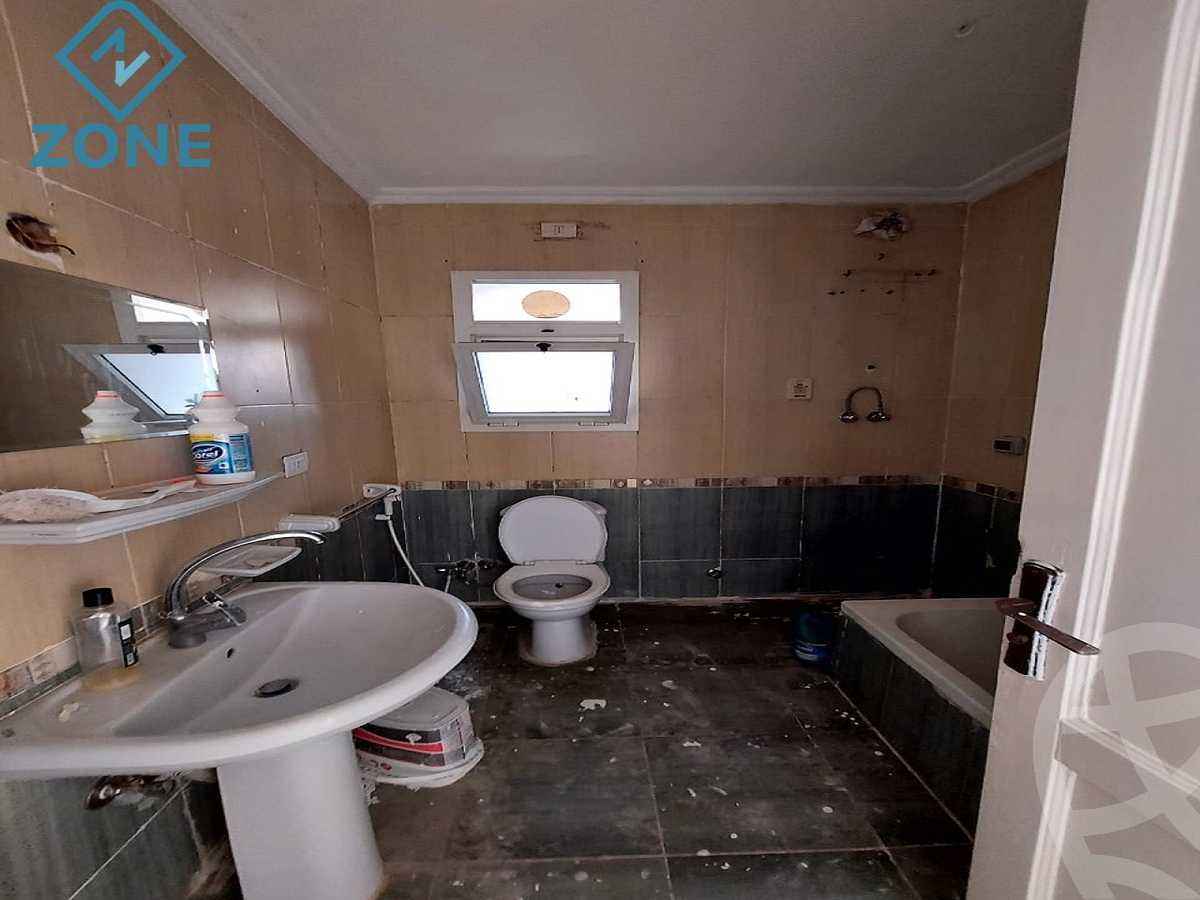 https://aqarmap.com.eg/ar/listing/6229867-for-sale-cairo-new-cairo-madinaty-first-zone-buildings-12th-st.