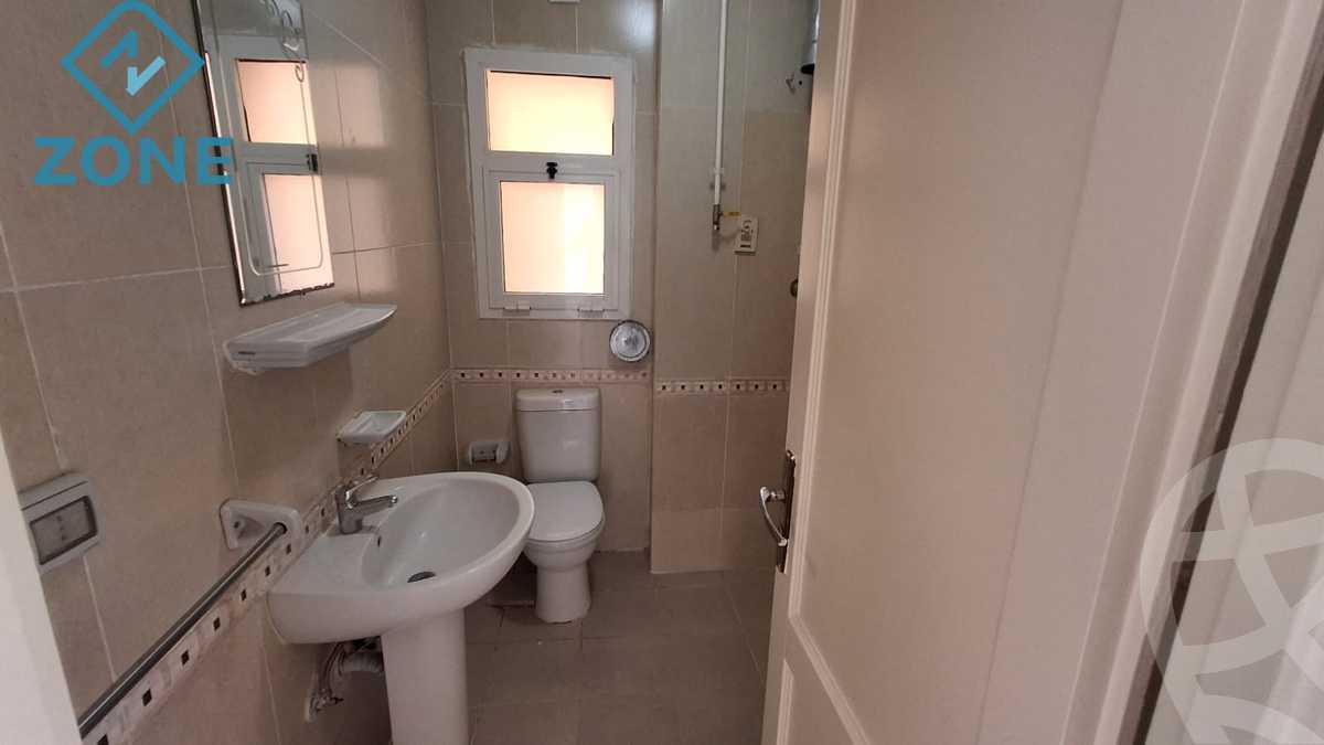 https://aqarmap.com.eg/ar/listing/6230470-for-sale-cairo-new-cairo-madinaty-first-zone-buildings-13th-st.