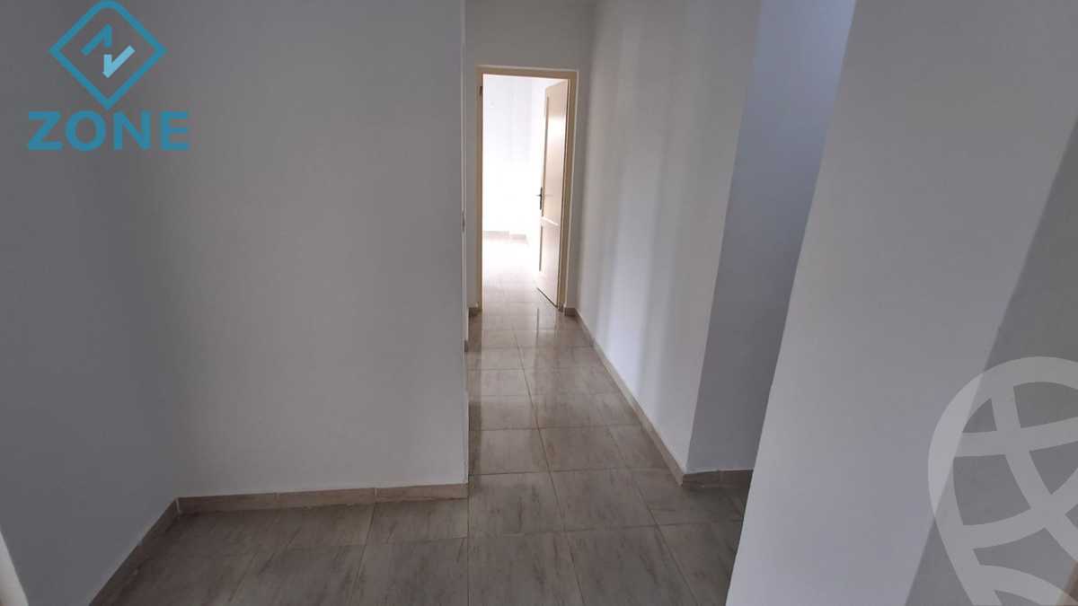 https://aqarmap.com.eg/ar/listing/6230470-for-sale-cairo-new-cairo-madinaty-first-zone-buildings-13th-st.