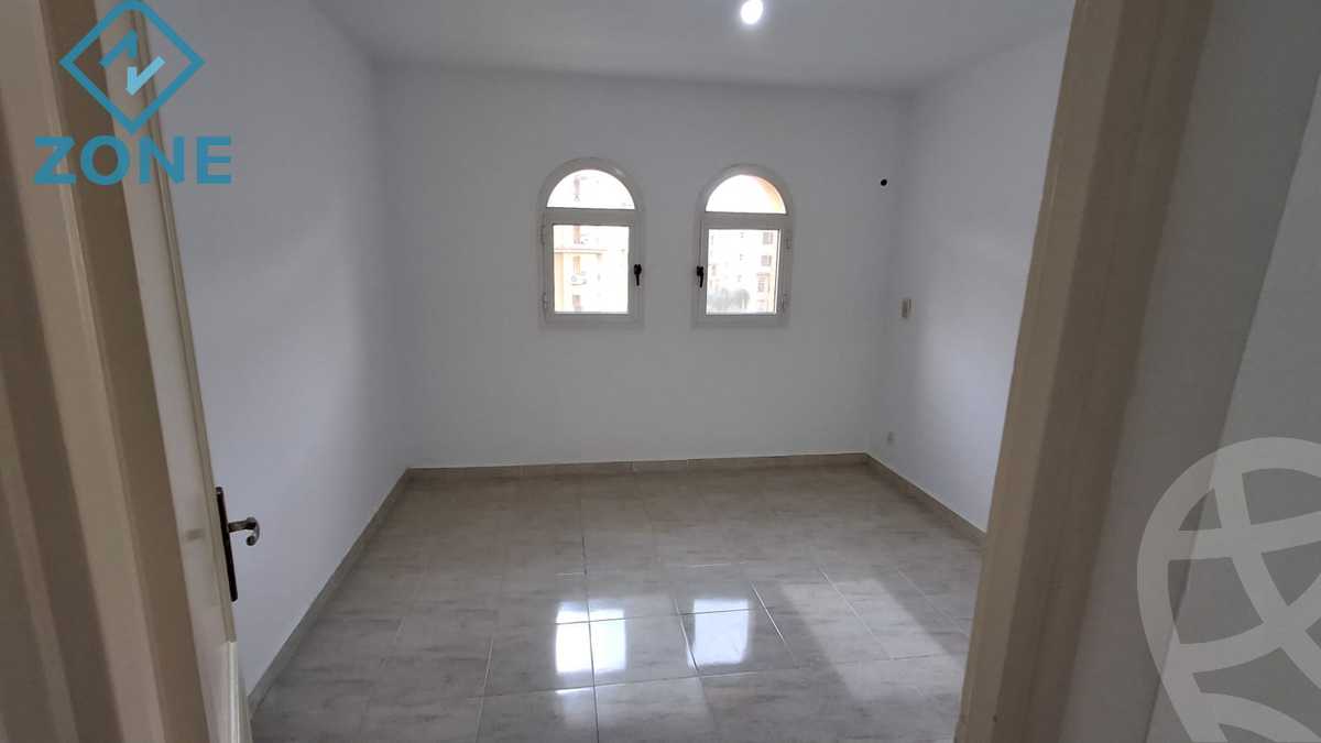 https://aqarmap.com.eg/ar/listing/6230470-for-sale-cairo-new-cairo-madinaty-first-zone-buildings-13th-st.