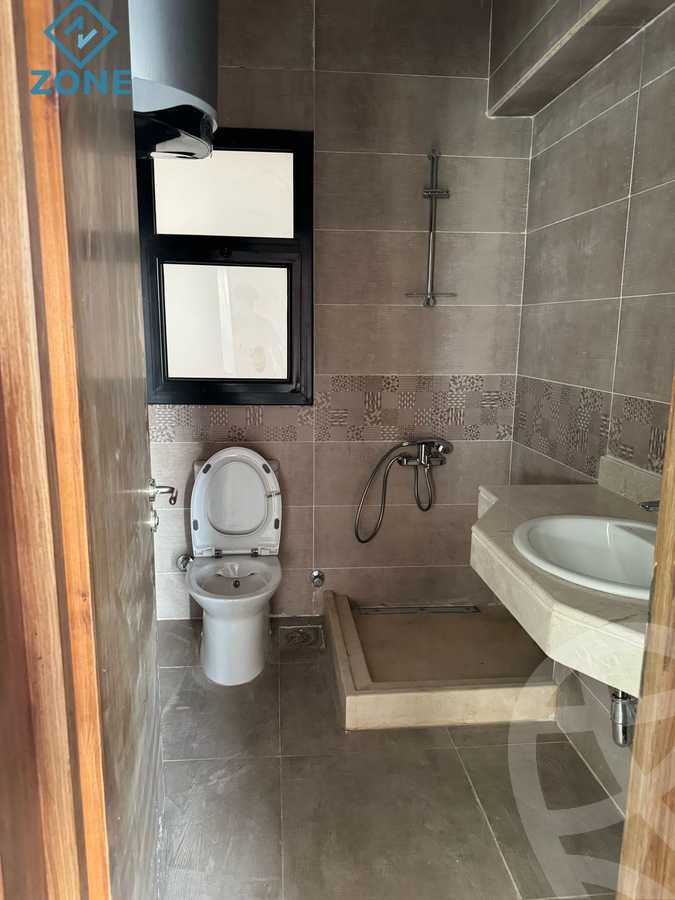 https://aqarmap.com.eg/ar/listing/6248300-for-rent-cairo-new-cairo-madinaty-bryfdw