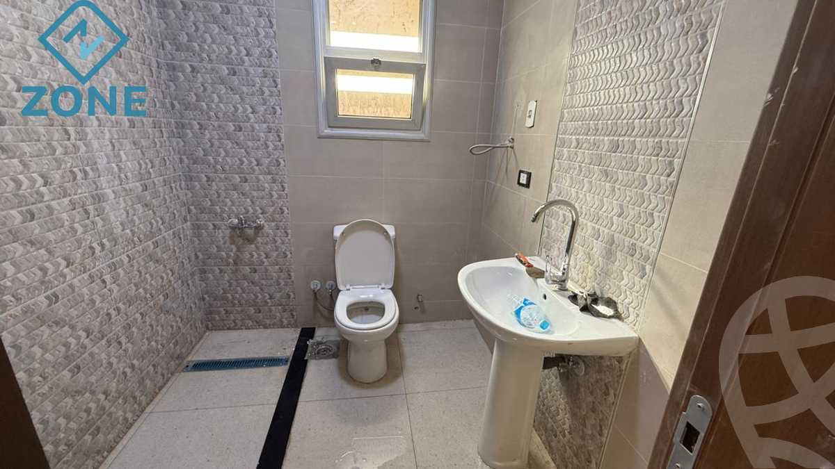 https://aqarmap.com.eg/en/listing/6314358-for-sale-cairo-new-cairo-madinaty-eighth-zone-buildings-cairo-el-ain-el-sokhna-road