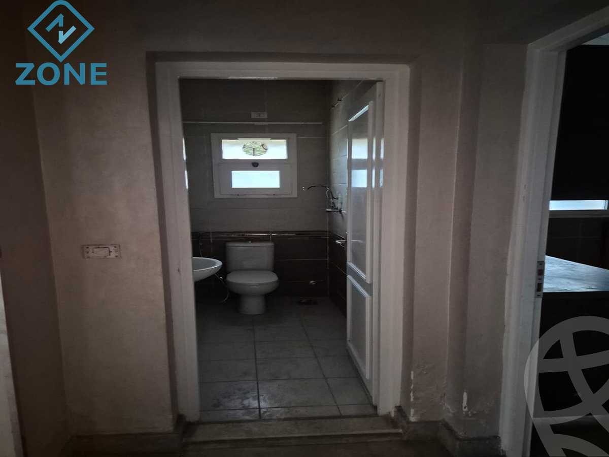 https://aqarmap.com.eg/ar/listing/6316820-for-sale-cairo-new-cairo-madinaty-lmntq-lwl-fylt-group-9
