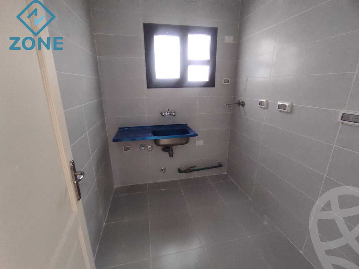 https://aqarmap.com.eg/ar/listing/6317269-for-sale-cairo-new-cairo-madinaty-eighth-zone-buildings-cairo-el-ain-el-sokhna-road