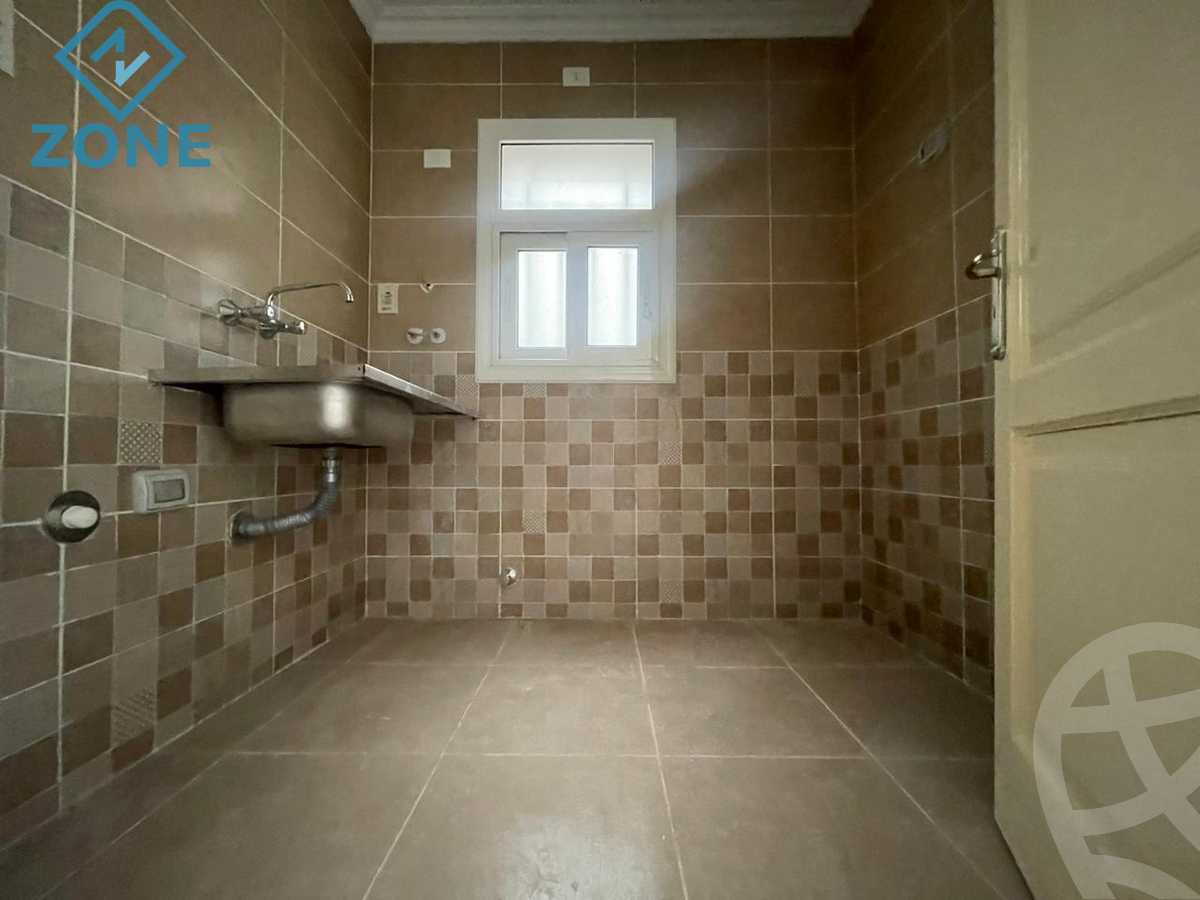 https://aqarmap.com.eg/ar/listing/6339879-for-sale-cairo-new-cairo-madinaty-fourteenth-zone-buildings-talaat-mustafa-road
