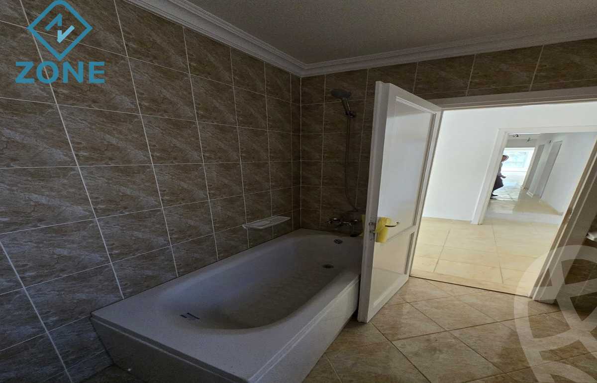 https://aqarmap.com.eg/ar/listing/6355827-for-sale-cairo-new-cairo-madinaty-eighth-zone-buildings-madinaty-b-8