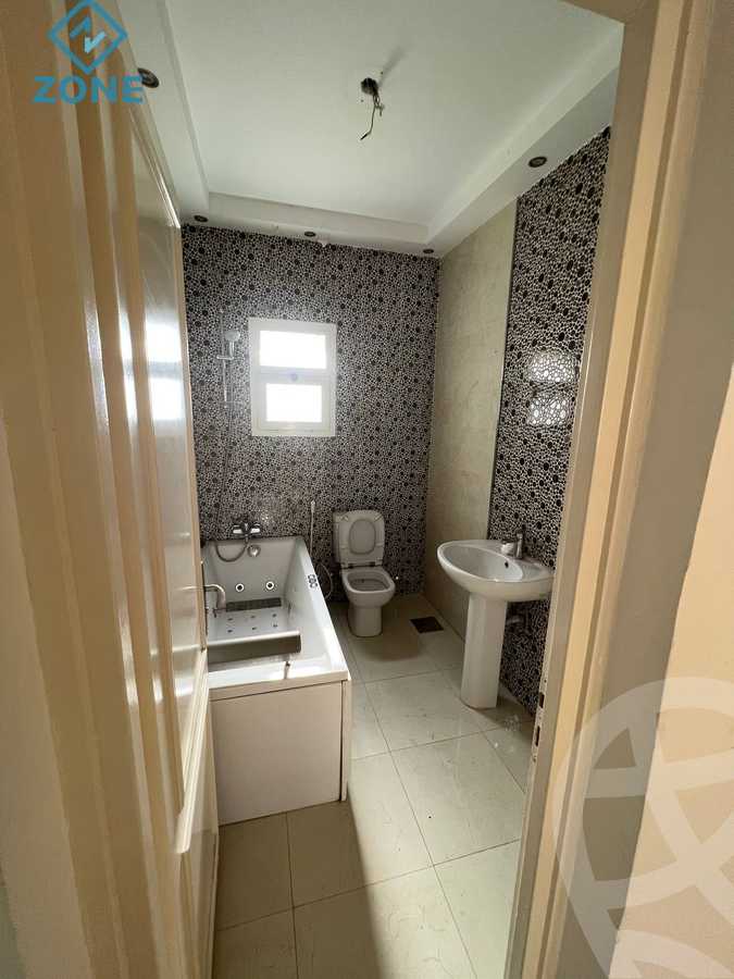 https://aqarmap.com.eg/ar/listing/6538421-for-rent-cairo-new-cairo-madinaty-lmntq-lwl-fylt-madinaty-road