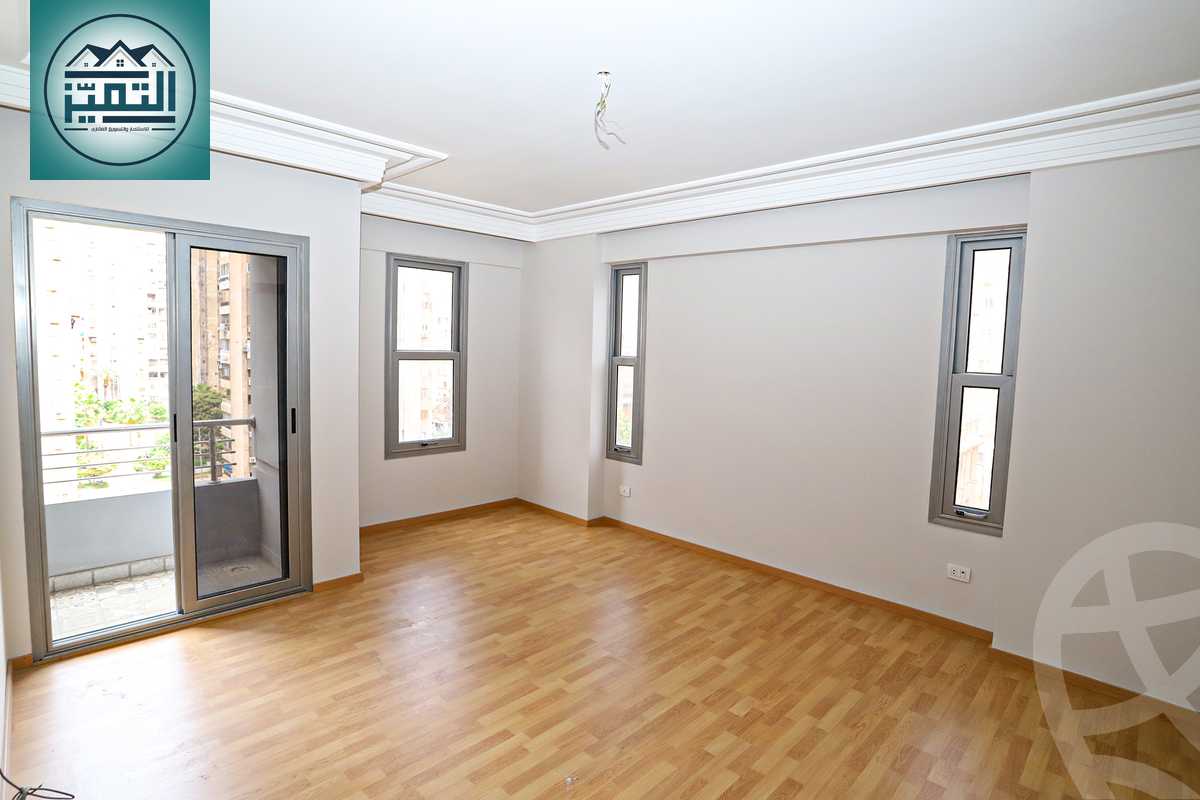 https://aqarmap.com.eg/ar/listing/4377559-for-rent-alexandria-roshdy-shr-bw-qyr-tryq-lhry