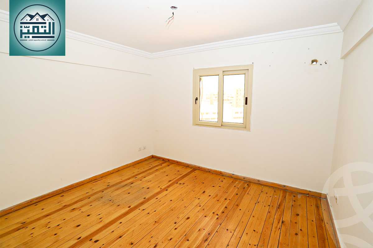 https://aqarmap.com.eg/ar/listing/4361859-for-sale-alexandria-kafr-abdo-shr-lsyd-skyn-bnt-lhsyn