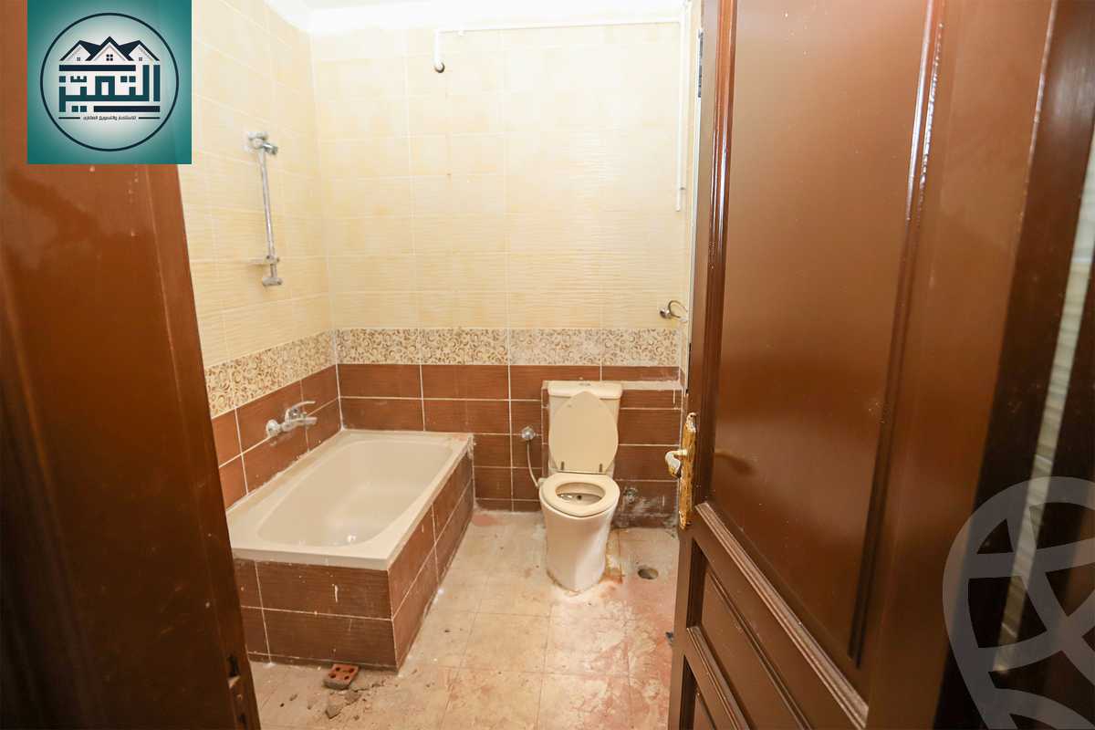 https://aqarmap.com.eg/ar/listing/4361866-for-sale-alexandria-kafr-abdo-shr-lsyd-skyn-bnt-lhsyn
