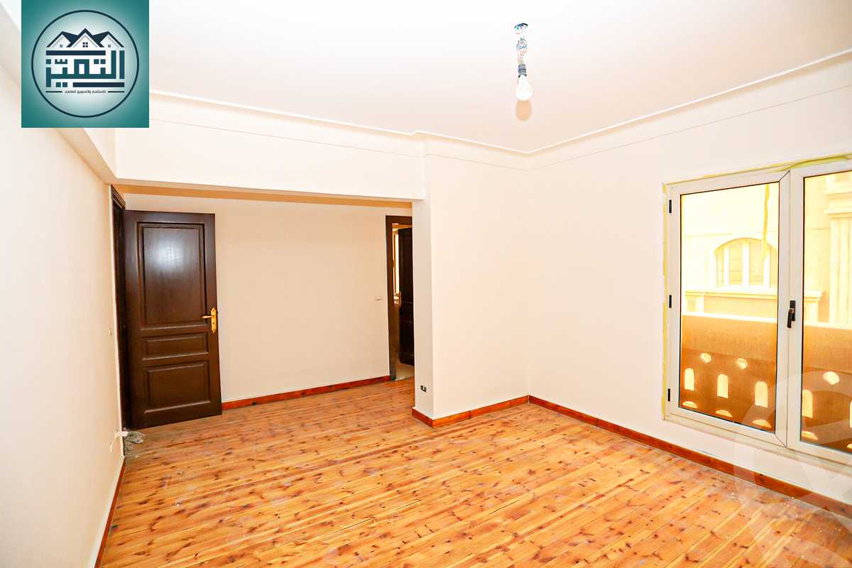 https://aqarmap.com.eg/ar/listing/4361866-for-sale-alexandria-kafr-abdo-shr-lsyd-skyn-bnt-lhsyn