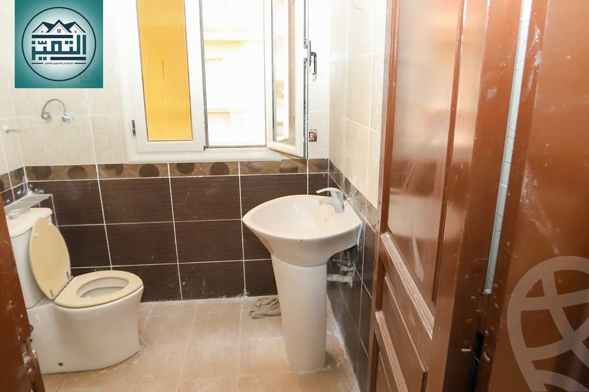 https://aqarmap.com.eg/ar/listing/4361857-for-sale-alexandria-kafr-abdo-shr-lsyd-skyn-bnt-lhsyn
