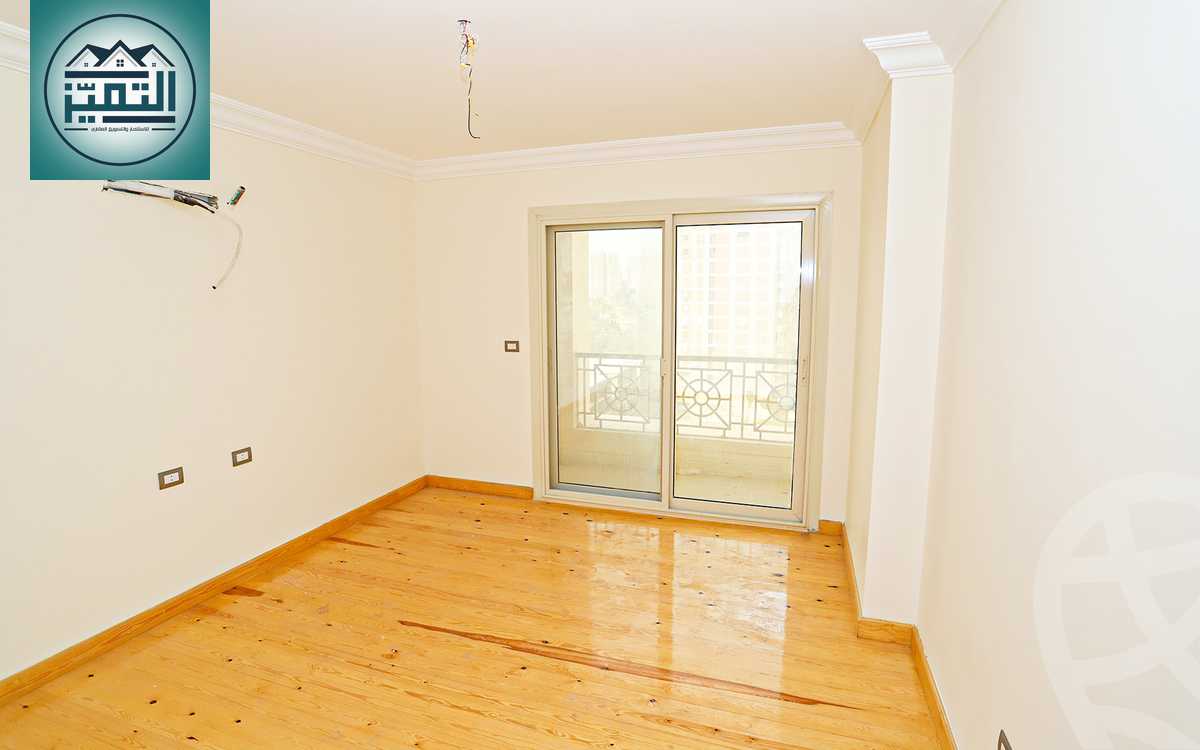 https://aqarmap.com.eg/en/listing/4360846-for-sale-alexandria-lauran-shr-srhnk