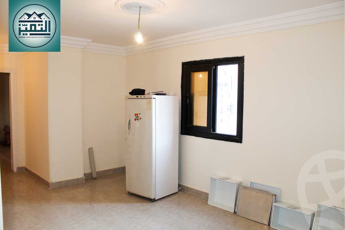 https://aqarmap.com.eg/en/listing/5214923-for-rent-alexandria-zezenia-ahmed-othman-st