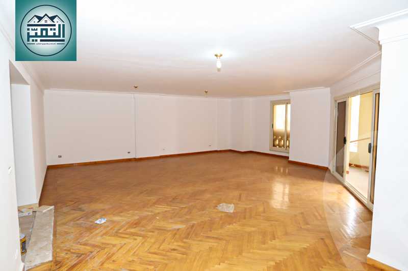 https://aqarmap.com.eg/en/listing/4102264-for-sale-alexandria-kafr-abdo-sant-square-st
