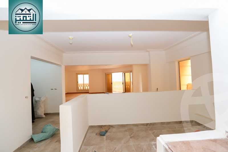 https://aqarmap.com.eg/en/listing/4102300-for-sale-alexandria-kafr-abdo-sant-square-st