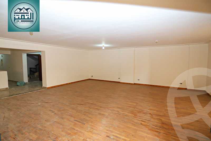 https://aqarmap.com.eg/en/listing/4102300-for-sale-alexandria-kafr-abdo-sant-square-st