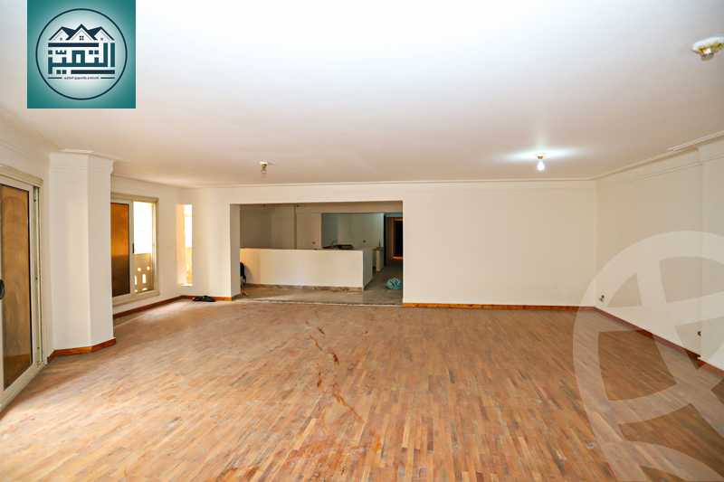 https://aqarmap.com.eg/en/listing/4102300-for-sale-alexandria-kafr-abdo-sant-square-st