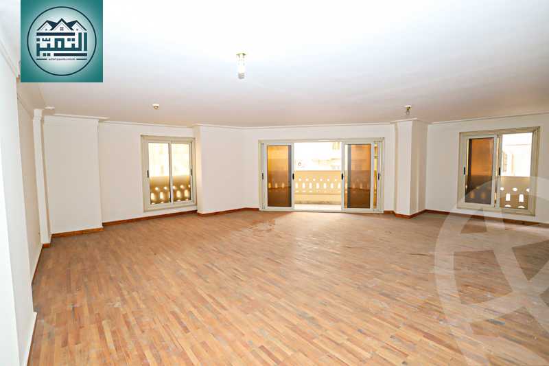 https://aqarmap.com.eg/en/listing/4102300-for-sale-alexandria-kafr-abdo-sant-square-st