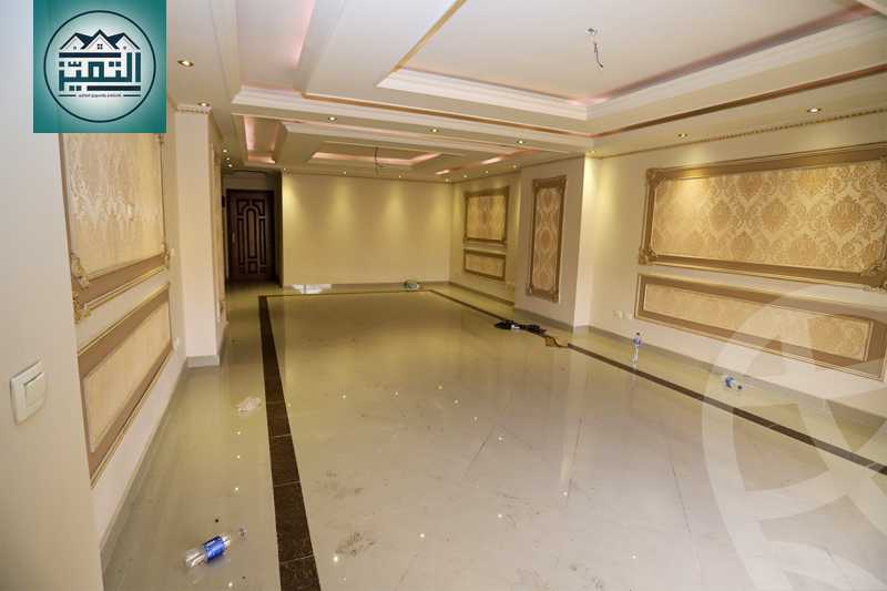 https://aqarmap.com.eg/ar/listing/4199512-for-rent-alexandria-lauran-el-gaish-rd