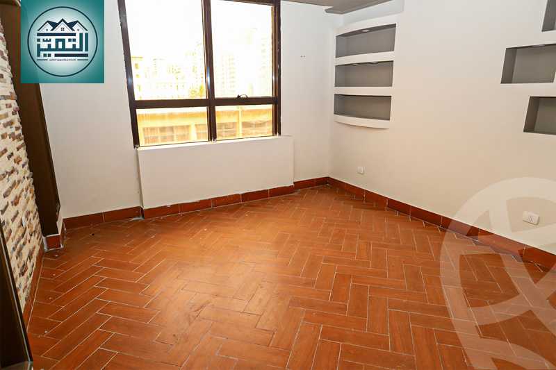 https://aqarmap.com.eg/ar/listing/4199512-for-rent-alexandria-lauran-el-gaish-rd