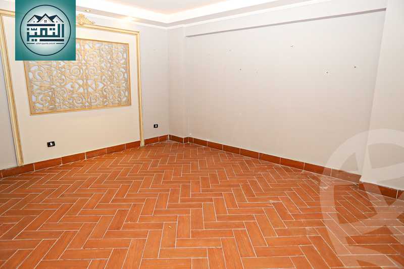 https://aqarmap.com.eg/ar/listing/4199512-for-rent-alexandria-lauran-el-gaish-rd