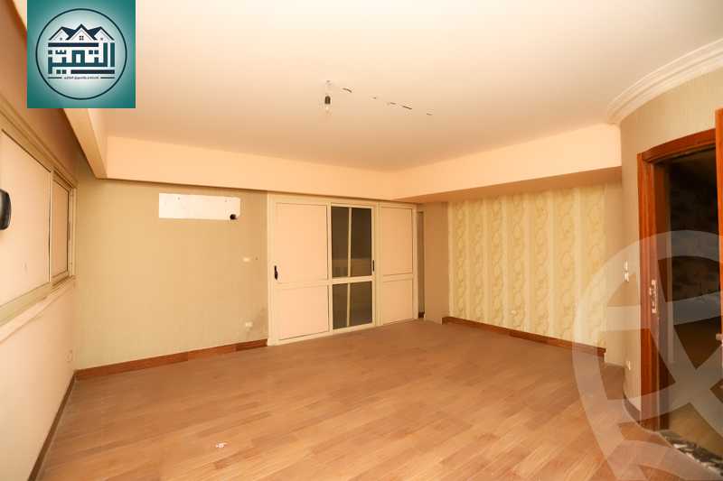 https://aqarmap.com.eg/en/listing/4262205-for-sale-alexandria-kafr-abdo-kafr-abdou-st