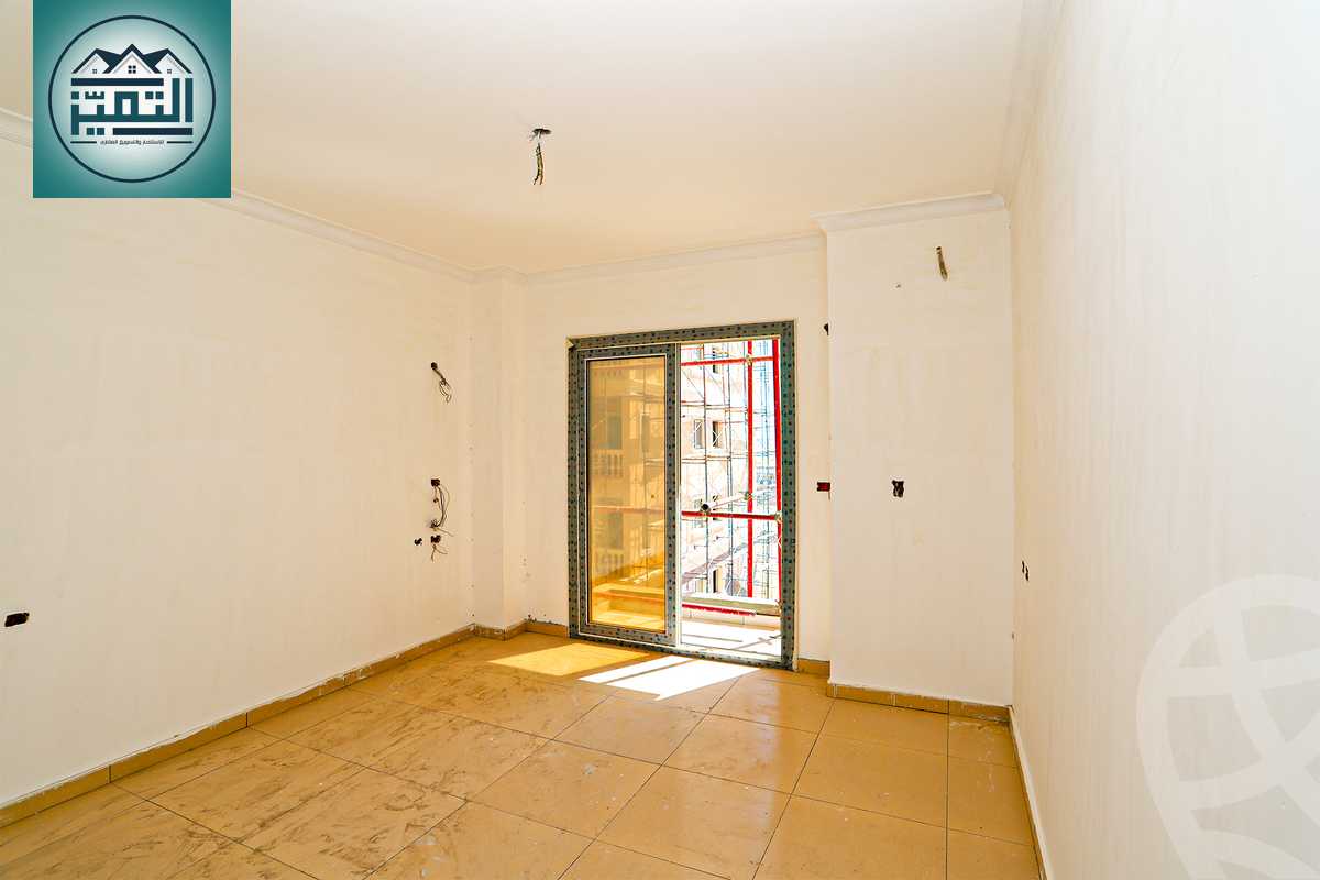 https://aqarmap.com.eg/ar/listing/4272343-for-sale-alexandria-sawary-compounds-waterfront-compound-seif-group