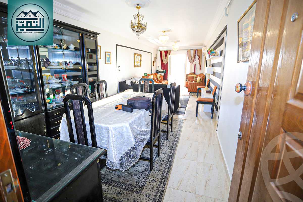 https://aqarmap.com.eg/en/listing/4345746-for-sale-alexandria-kafr-abdo-sant-square-st